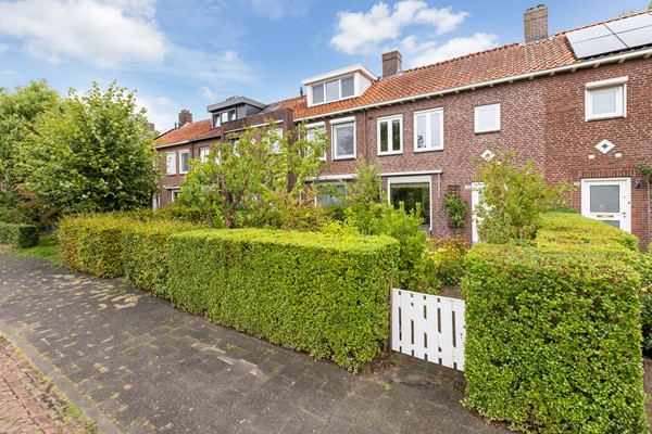 Foto - Te koop: Sfeervolle tussenwoning met groene oase!